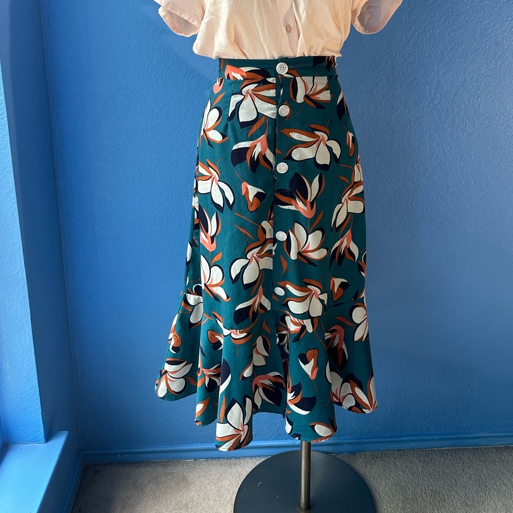 Modcloth Radiant Array Ruffled A-Line Floral Midi… - image 4